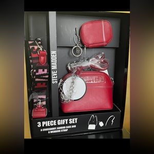 Steve Madden gift set